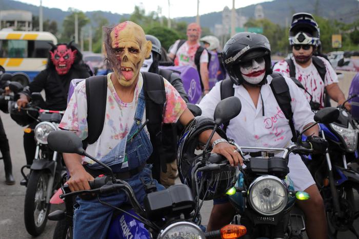 Coronavirus:Airbnb Usa e Canada ferma prenotazioni Halloween