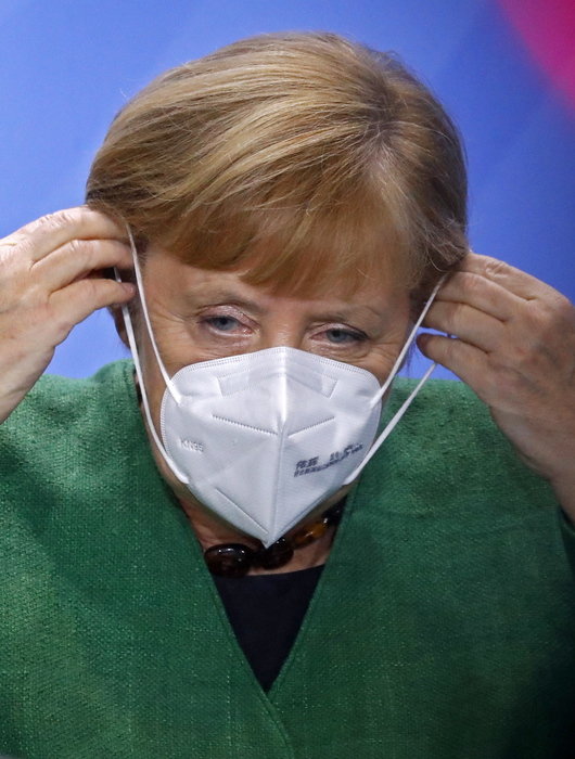 Covid: Merkel, davanti a noi mesi molto, molto difficili