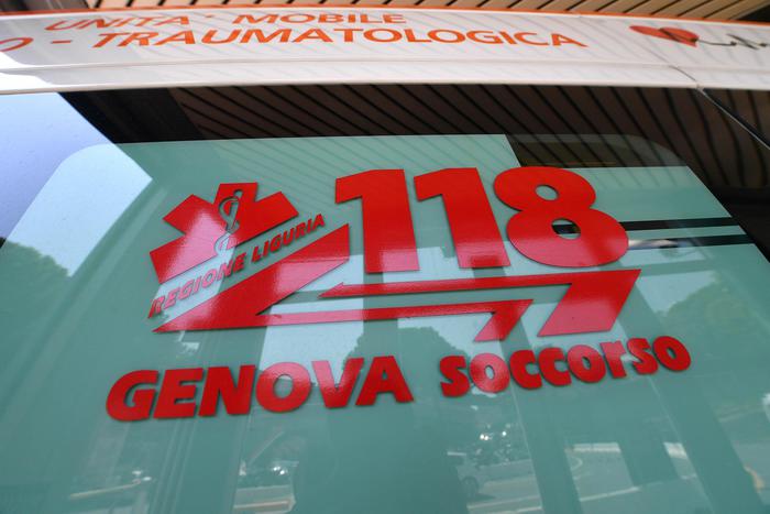 Covid: nuova giornata di grande afflusso in ospedali Genova