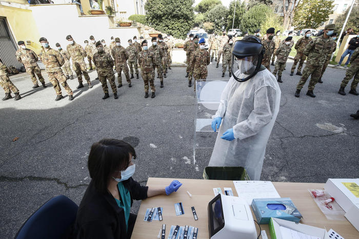 Covid:Spallanzani,formati 19 medici e 38 infermieri militari