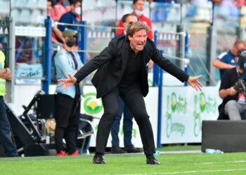 Crotone, salta la conferenza di Stroppa: c’è un positivo in squadra