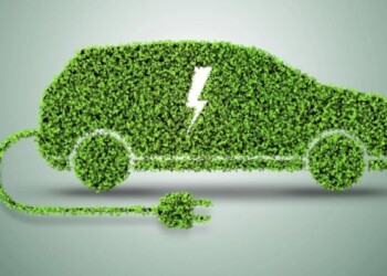 Elettriche e ibride, il boom italiano con +215%