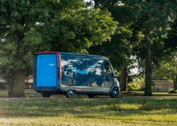 Elettrico Amazon: le consegne ad emissioni zero