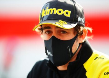 F1 Renault, Alonso proverà due giorni in Bahrain