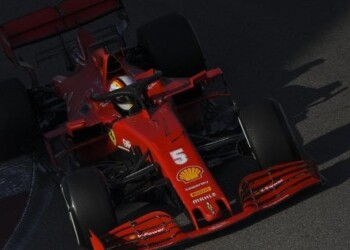 F1, tensione al Nurburgring: un positivo alla Mercedes. Esordio per Mick Schumacher: ”Papà sempre il migliore”