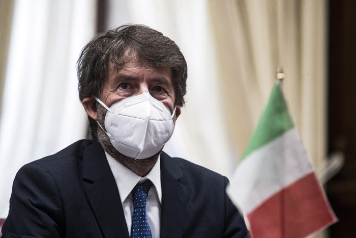 Franceschini chiede a Conte un vertice per le nuove misure