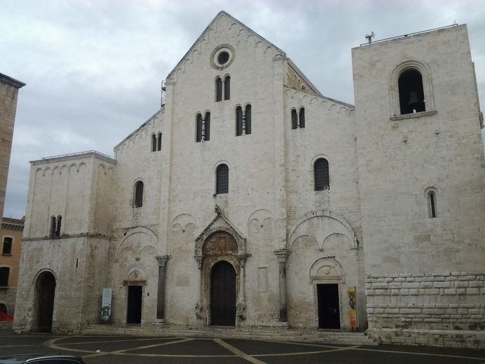 Frate positivo, sospese messe San Nicola