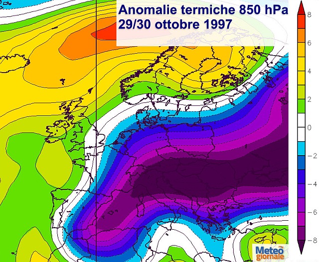 Le anomalie termiche tra il 29 ed il 30 ottobre 1997 sull'Italia. Si evince il flusso molto freddo richiamato dai Balcani da una depressione mediterranea venutasi a trovare sulle regioni del Sud. Fonte NOAA.