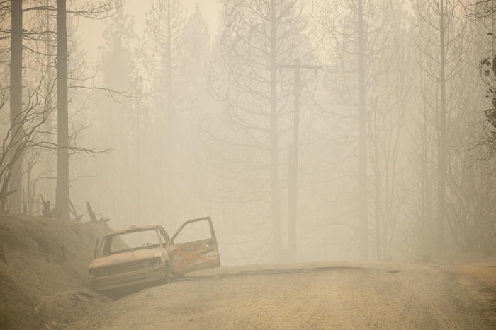 Incendi California: persistente cortina fumo, rischio salute