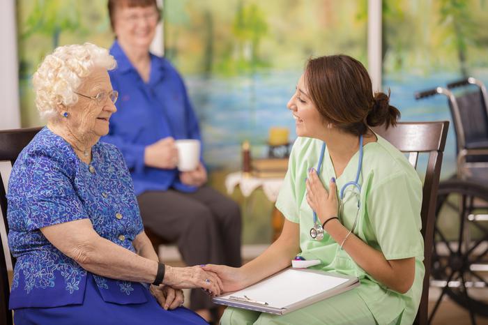 Iss, anziani si sentono bene ma si muovono poco