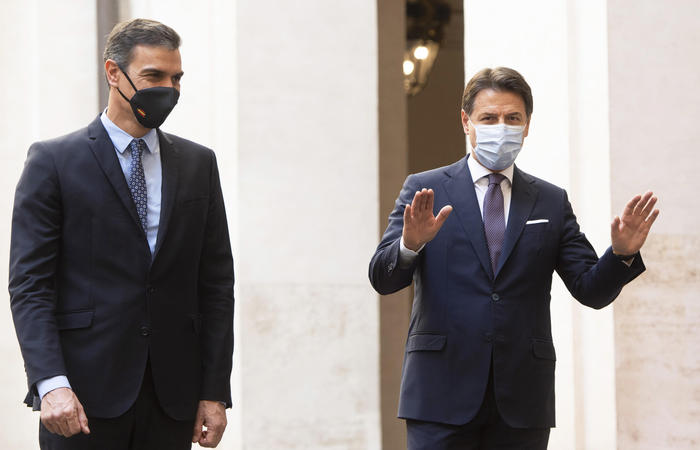Italia-Spagna: Conte: ‘Situazione è critica ma con le regole la vita continua’