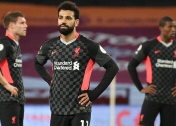 Liverpool, Salah campione di altruismo: difende un senzatetto in un’area di servizio