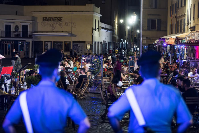 Lombardia: bozza, coprifuoco e autocertificazione