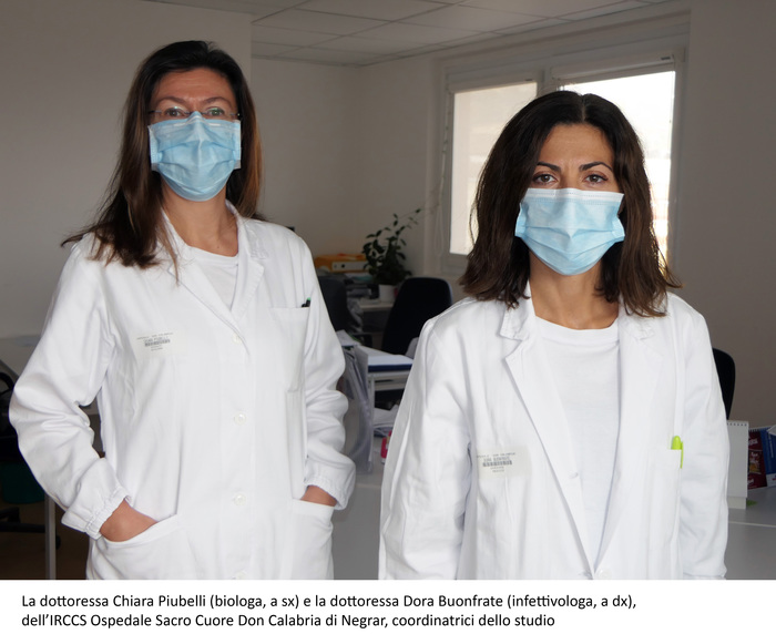 Mascherine e distanza abbassano 1000 volte carica virale