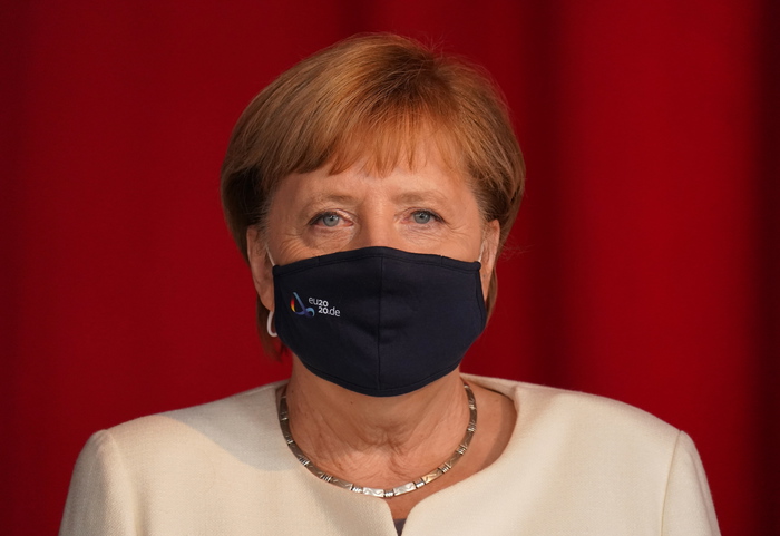 Merkel celebra Riunificazione, ‘anche oggi serve coraggio’