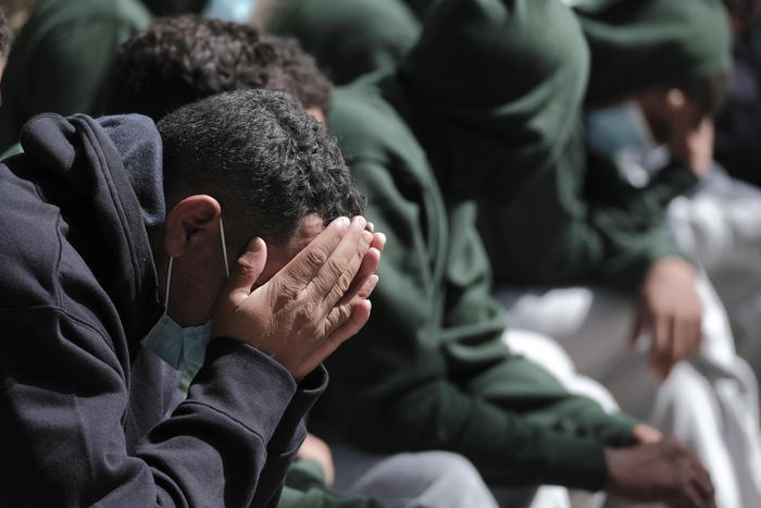 Migranti: Oxfam,accordi Ue-Nord Africa violano diritti umani