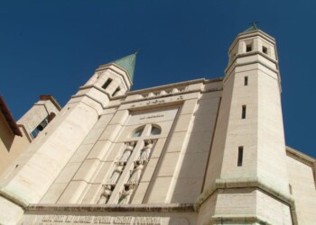 “In preghiera con Santa Rita per il Libano”