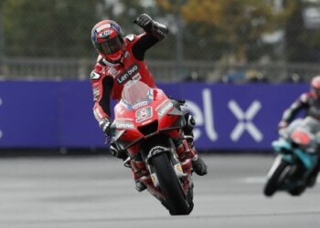 MotoGp, Valentino Rossi positivo al Covid: “Triste e arrabbiato”