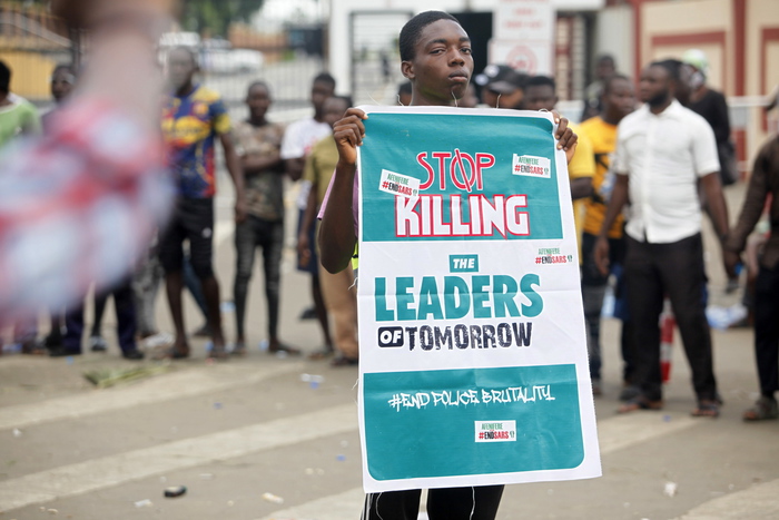 Nigeria: governatore Lagos nega l’uccisione di manifestanti