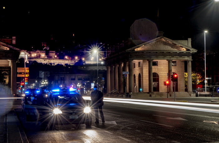 Prima bozza Dpcm, possibile chiusura piazze dalle 21