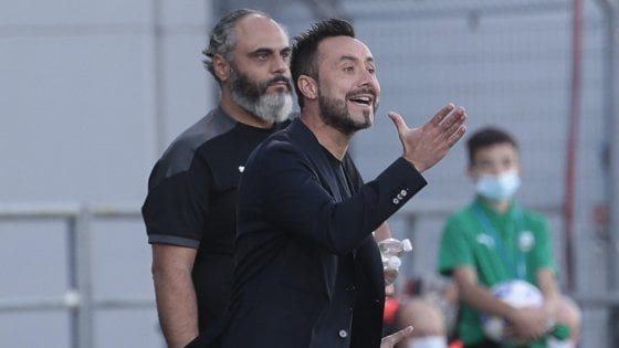 Sassuolo-Crotone 4-1, poker e primato per i neroverdi