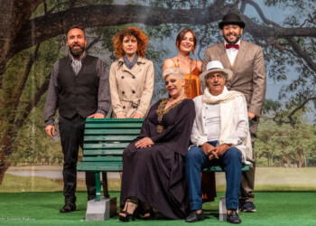 “Se la panchina parlasse..” del Maestro Pingitore: dalla ripartenza a teatro approda su Canale 5 con Perrotta