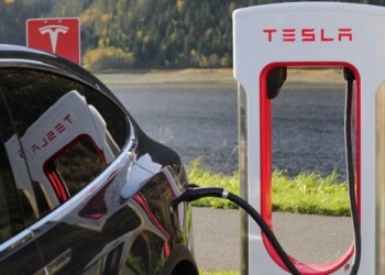 Tesla e la super batteria che dura tre milioni di km