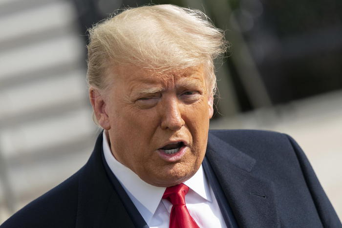 Trump, ‘le elezioni dovrebbero finire il 3 novembre’