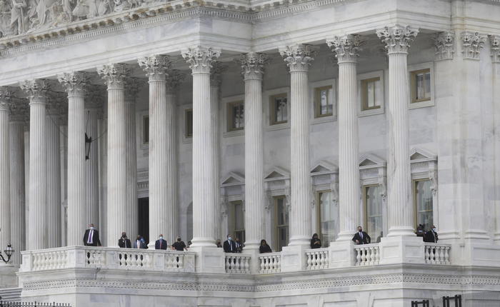 Usa:ok Camera a stimoli, Senato verso no