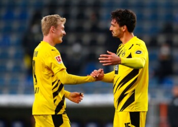 Vincono Dortmund e Bayern, pareggia l’Eintracht: a segno Andrè Silva