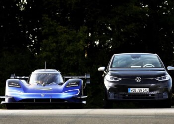 Volkswagen ID.R, in pista a caccia di record
