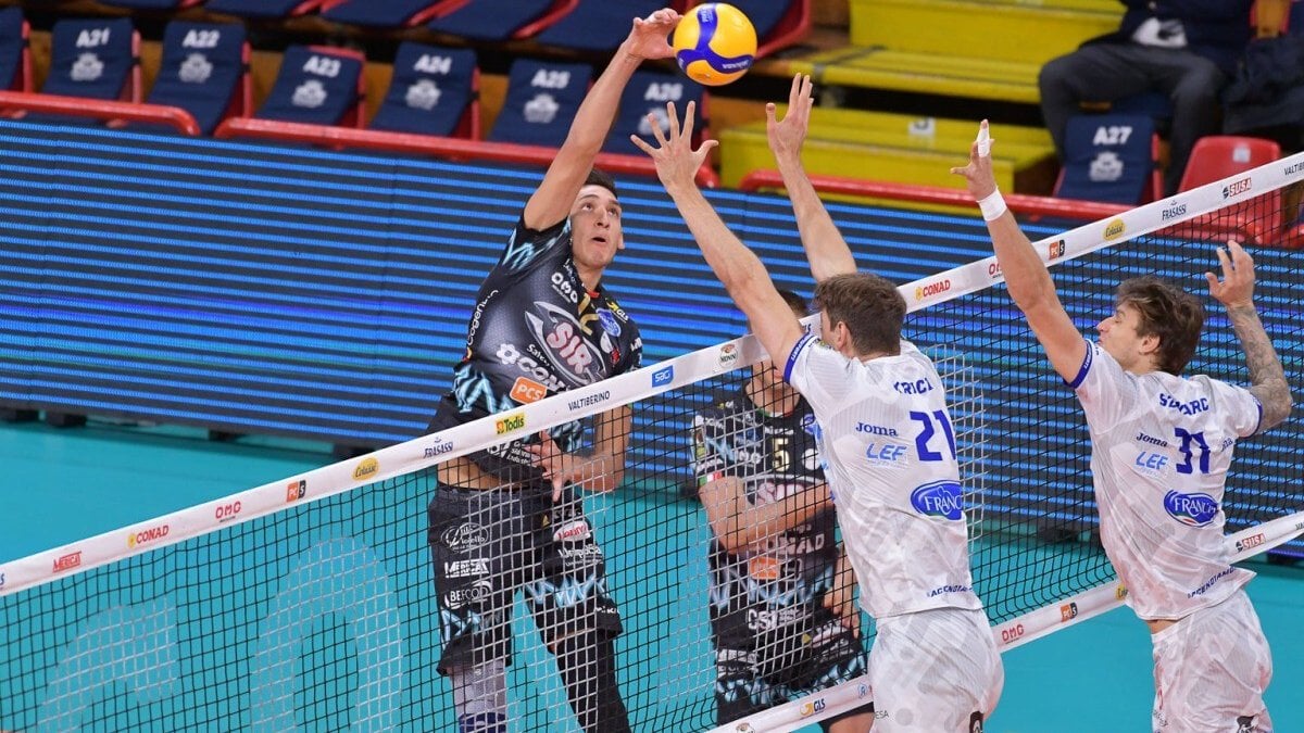 Volley, Superlega: comodo testacoda per Perugia. Civitanova soffre ma vince