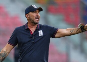 Zenga si separa dalla moglie: ”Le ho dato troppa libertà”. E sul web scoppia la polemica sessista