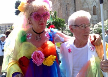 ARCIGAY: AUGURI A MASSIMO MILANI E GINO CAMPANELLA NEL GIORNO DEL QUARANTESIMO ANNIVERSARIO DELLA TRAGEDIA OMOFOBA DI GIARRE