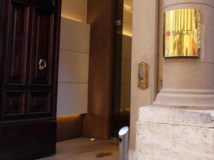 Banche:moratorie a 302 mld, garanzie Sace a 17,2 mld