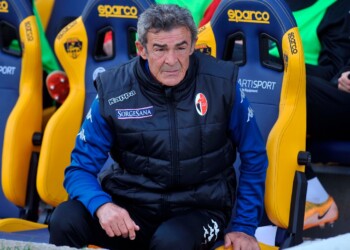 Bari, ancora positivi al coronavirus Auteri e un calciatore