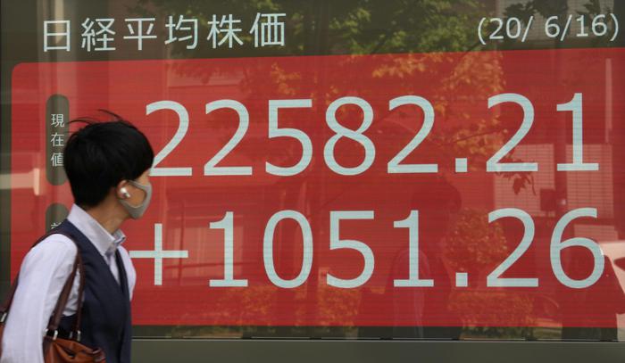 Borsa: Asia in rialzo, attesa per presidenziali Usa