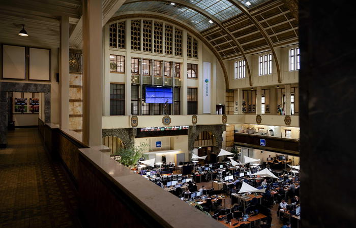 Borsa: Europa debole in apertura, Londra cede lo 0,94%
