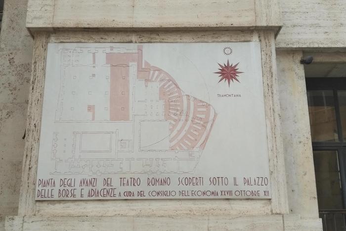 Borsa: Milano in parità (-0,04%), balzo di Snam e Inwit