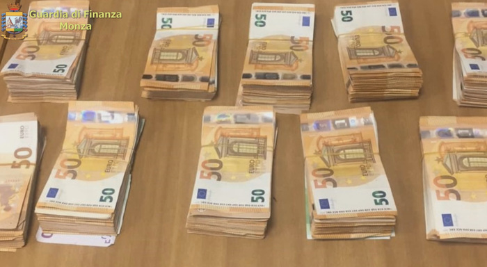 Cgia,tredicesime più leggere, persi 3mld rispetto 2019