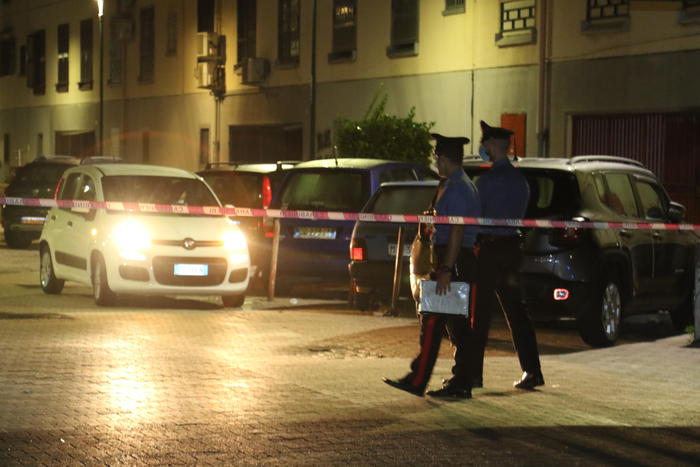 Colpi d’arma da fuoco esplosi in zona chalet a Napoli