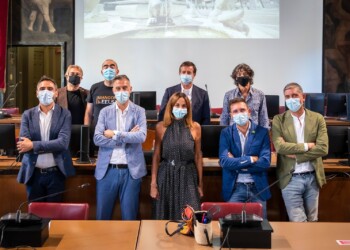 AL VIA L’ASTA SOLIDALE INSIEME PER LA MUSICA CON ELIO E LE STORIE TESE, TRIO MEDUSA E CESVI