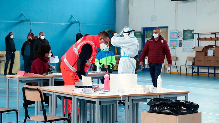 Covid, 252 positivi in 24ore nelle Marche