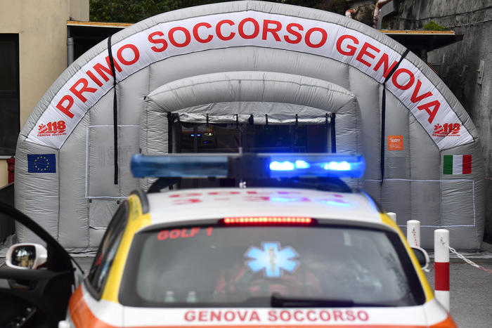 Covid: di prima mattina 300 accessi a Pronto soccorso Genova