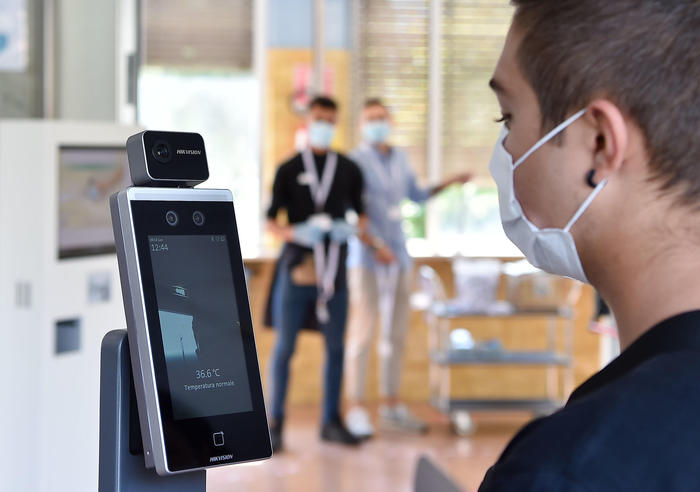 Covid, Giani, 893 nuovi casi in Toscana,oltre 10mila tamponi