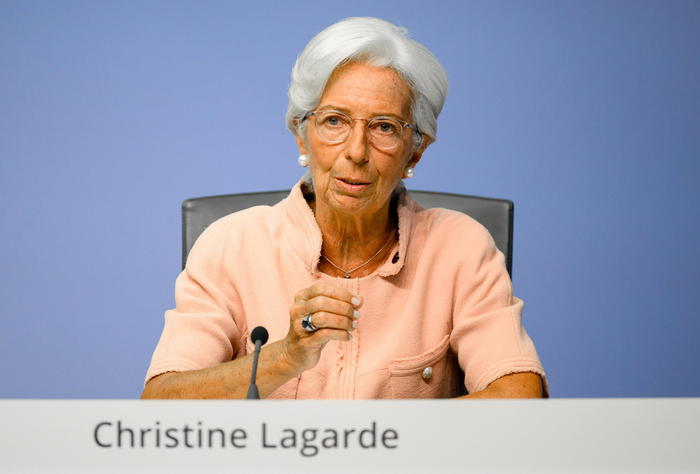 Covid: Lagarde, seconda ondata toccherà severamente l’economia