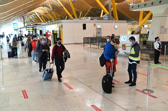 Covid: test obbligatorio per chi arriva in Spagna dal 23/11