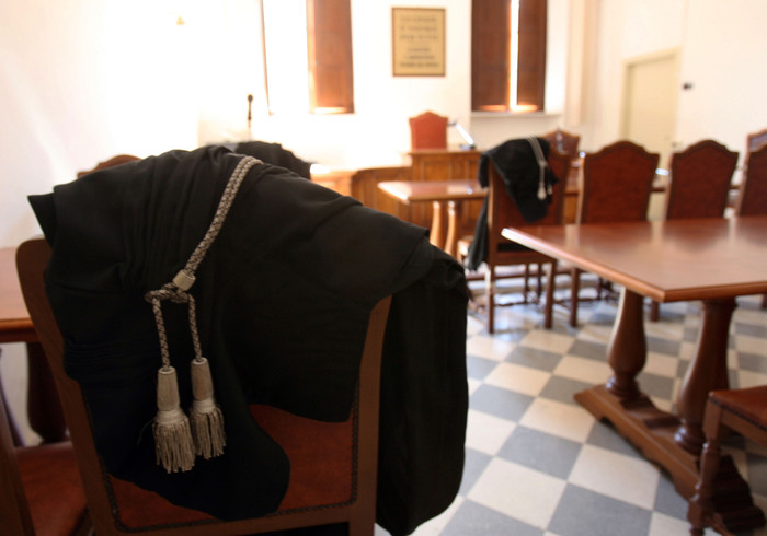 Dispositivo finisce in un polmone, ginecologo indagato