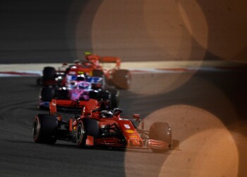 F1, GP Bahrain: Hamilton conquista la pole, dodicesimo Leclerc