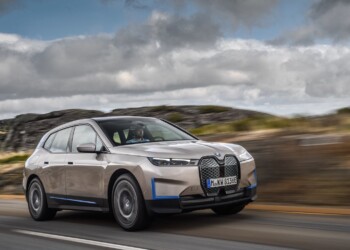Formula iX, ecco l’auto del futuro elettrico Bmw